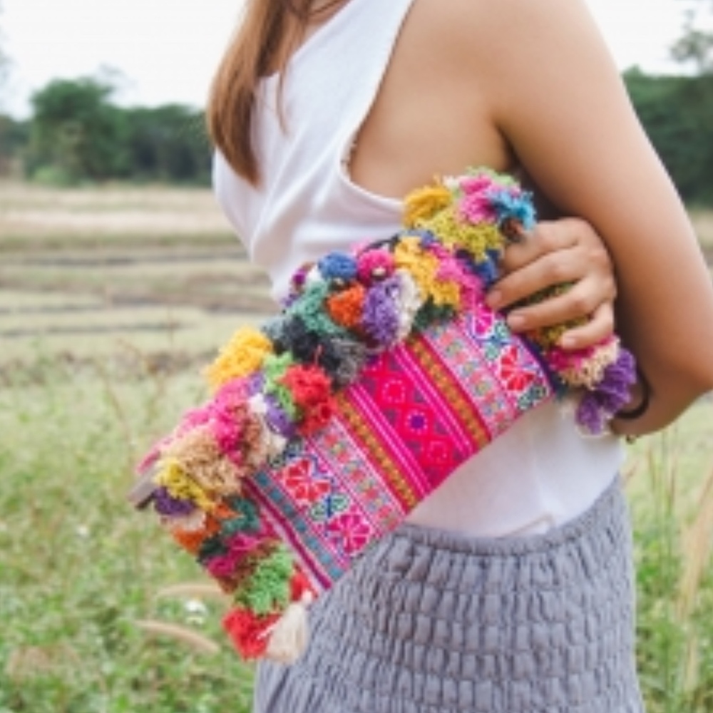 Pom Pom Clutch